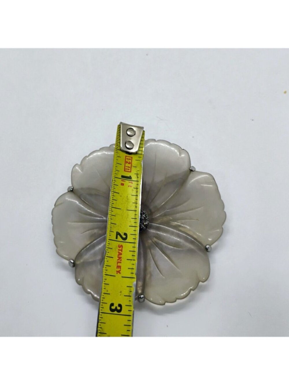Vtg Large Statement Clear Carved Lucite Flower Brooch w/Rhinestone Center - Picture 3 of 4